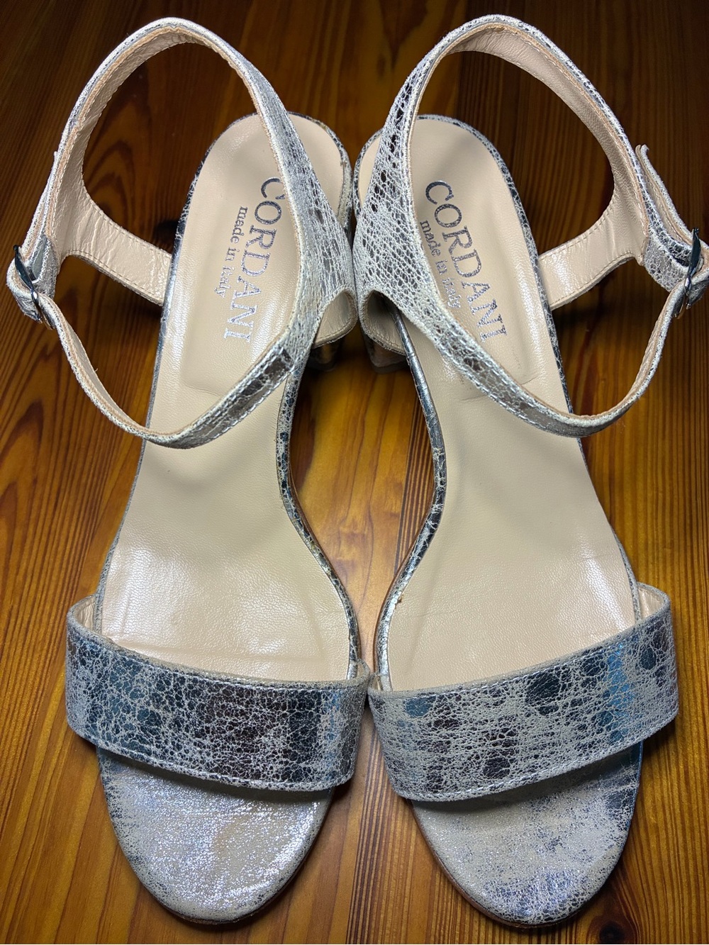 Cordani Silver Crackle Metallic Slingback Sandals